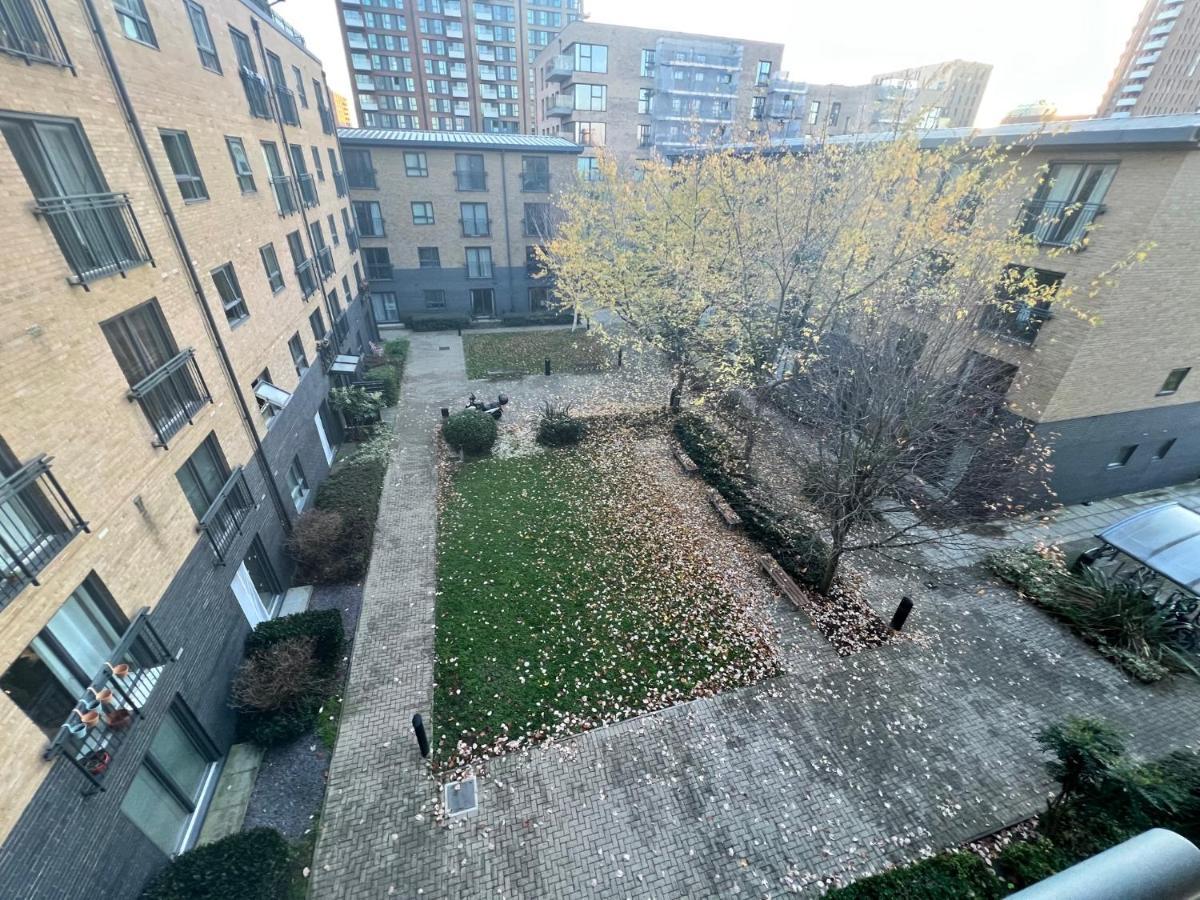 Stratford Bow London Apartment Extérieur photo