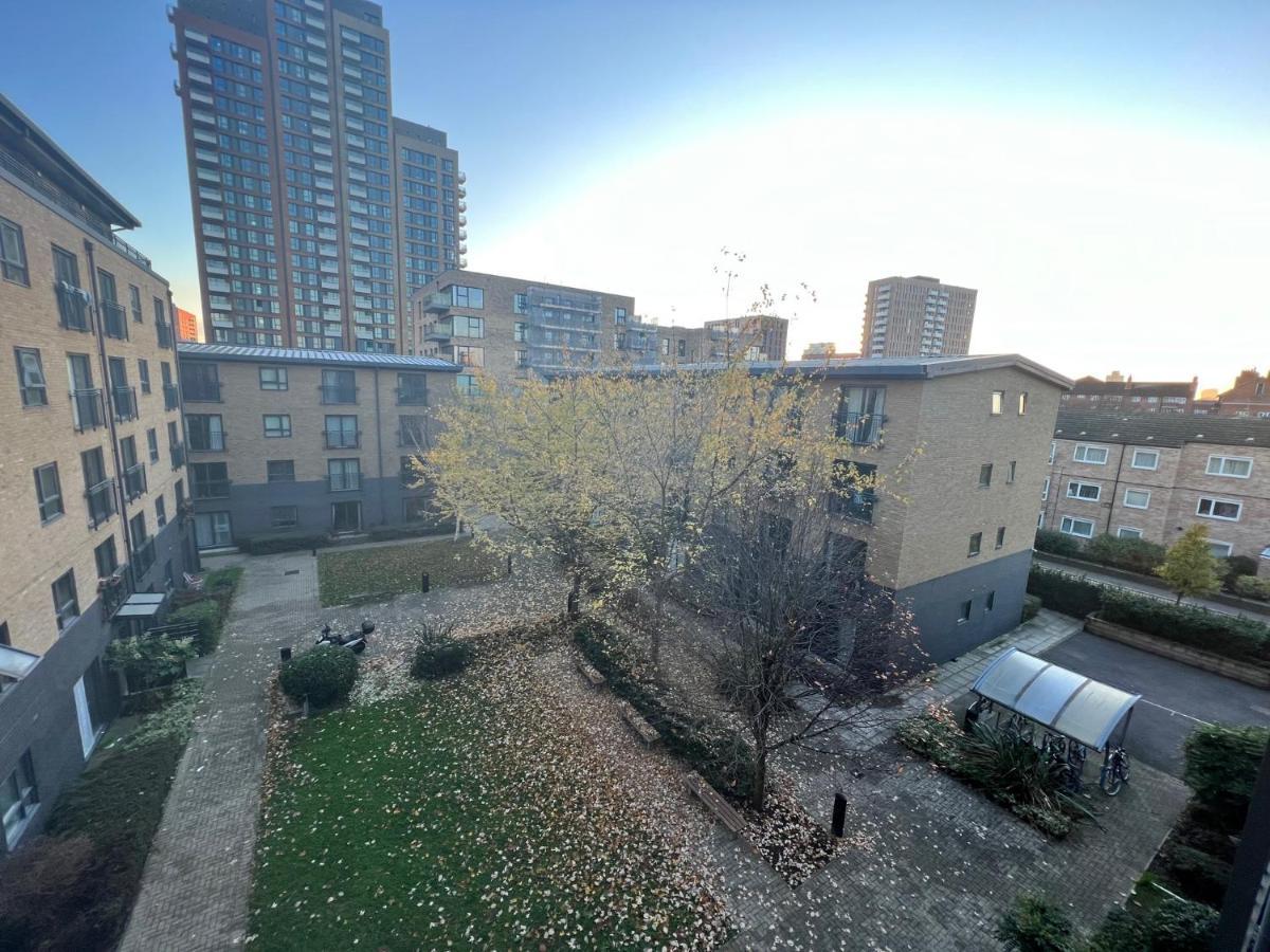 Stratford Bow London Apartment Extérieur photo